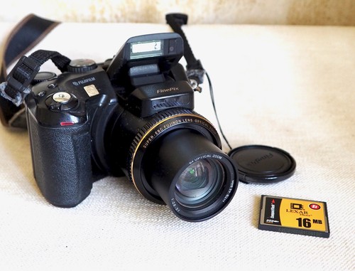 Fujifilm finepix s7000 - fujifilm,