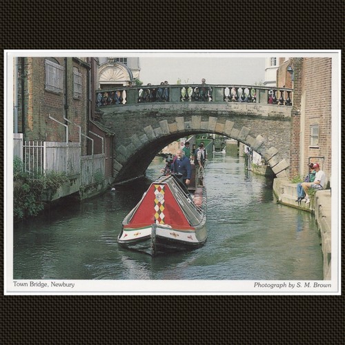 Town bridge newbury kennet and - bridge,