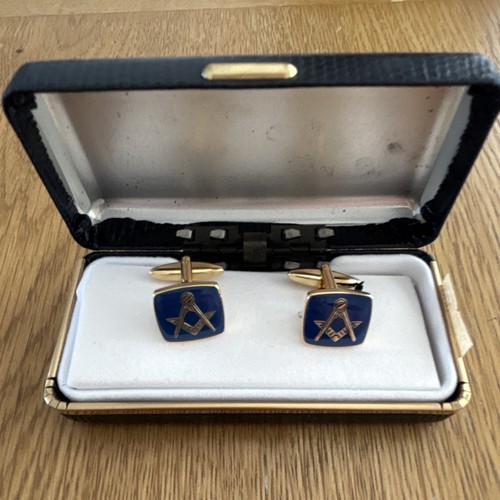 Masonic craft square compass - &,