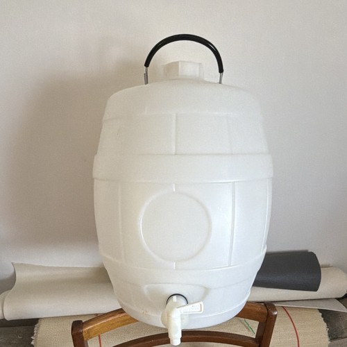 Beer barrel fermenter - barrel,