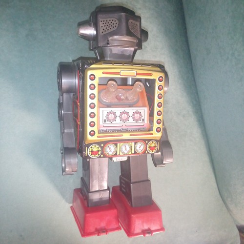 Vintage robot attacking - vintage,