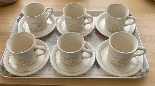 Biltons coloroll cups and - 6,