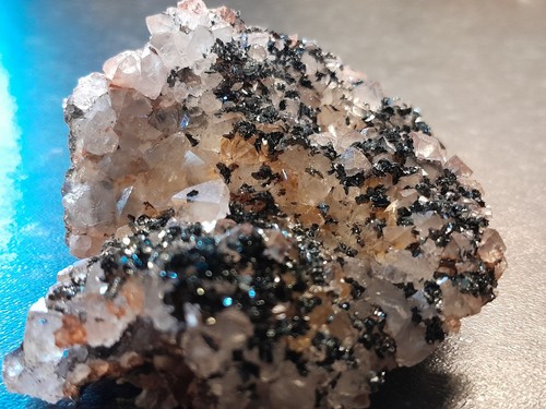 Specularite smokey quartz on - smokey,