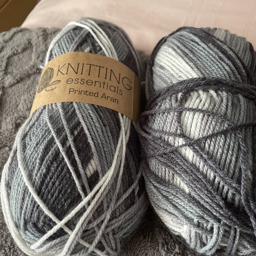 Knitting essentials printed - knitting,