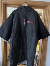 BNWT dryrobe Advance NEW STYLE
