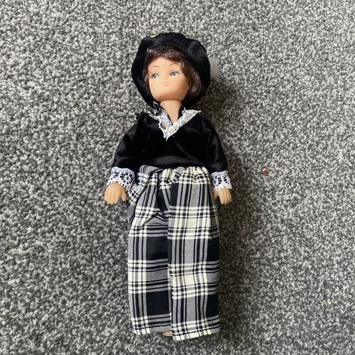 Vintage small scottish costume - small,