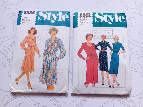 Two vintage 1970s - 1970s, sewing