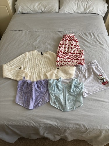 Women clothes bundle - women’s,