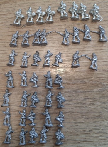 Metal soldiers 19th century - metal,