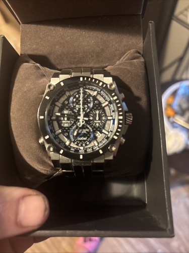 Bulova precisionist - bulova,