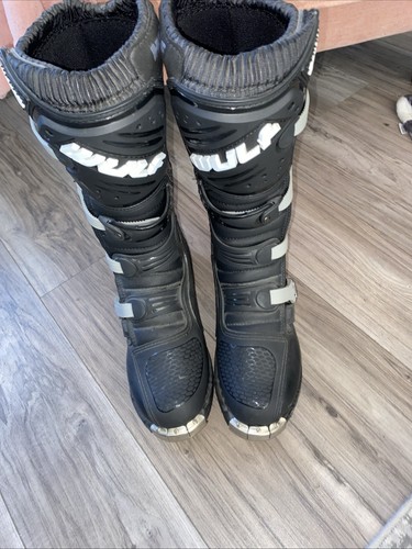 Wulf sport motocross gear - motocross,