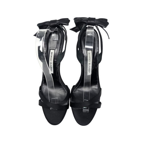 Manolo blahnik black satin bow - black,