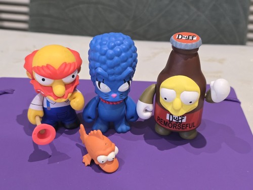 Kidrobot simpsons treehouse - kidrobot,