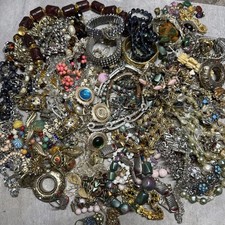 VINTAGE Broken Costume Jewellery Job Lot For Repair Craft Spares Up-Cycle Etc