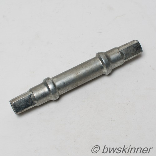 126mm bottom bracket axle - bottom,