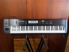 Korg TR-76 TR76 76Key