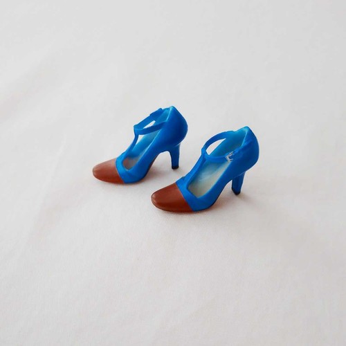 Momokodoll strap pumps - momokodoll, t-strap