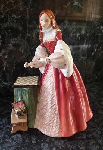 Royal doulton figurine - royal,