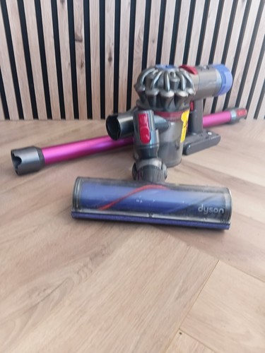 Dyson cordless vacuum - dyson, –