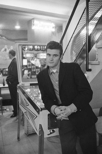Vince taylor leans pinball - vince,