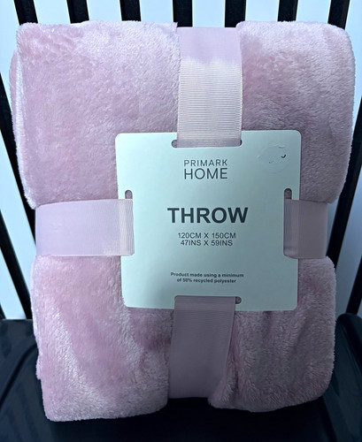 Soft cosy throw blanket - soft,