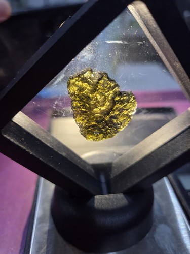 Grade moldavite 69g - aa,