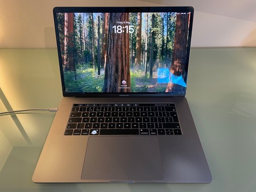 Apple macbook pro inch - pro, 15-inch