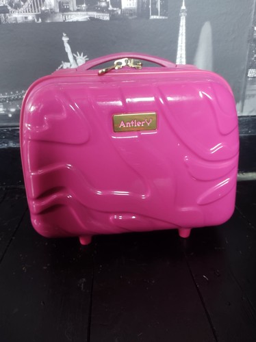 Pink antler makeup - makeup, travel