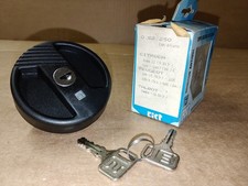 Fuel tank cap with Fist keys