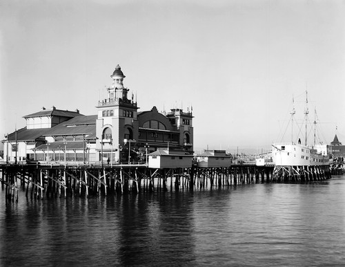 1913 venice beach wharf - 1913,