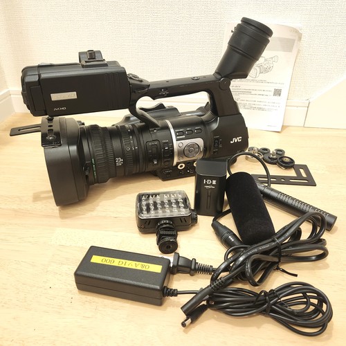 Jvc hm600 professional - jvc,