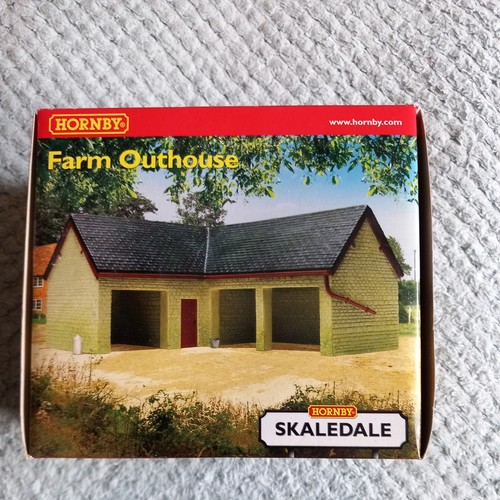 Hornby skaledale r8783 farm - hornby,
