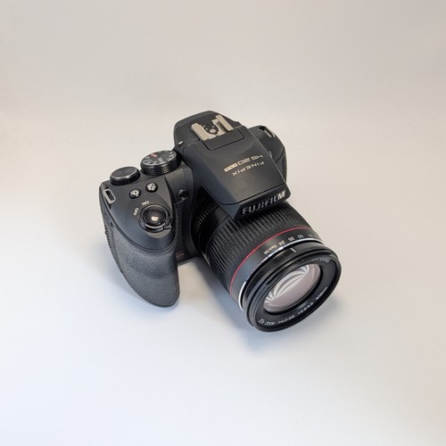 Fujifilm digital camera hs20 - digital,