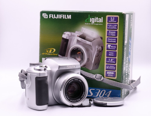 Fuji finepix s304 - s304, compact