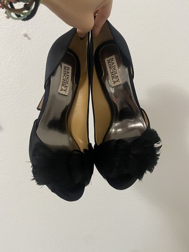 Badgley mischka feather heels - badgley,