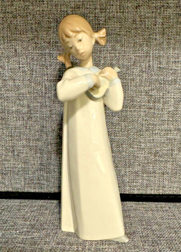 Lladro girl with guitar - lladro, "girl
