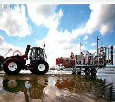 Picture Postcard:;RNLI, RECOVERY OF SHERINGHAM ATLANTIC 85 B-818 THE ODDFELLOWS