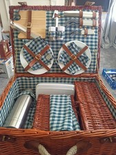 Picnic Hamper Wicker Basket Debenhams Vintage Style Cutlery Set Outdoor Camping