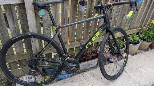 Cube attain pro road bike - ,