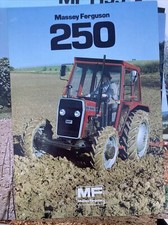 MASSEY FERGUSON - 25O Tractor