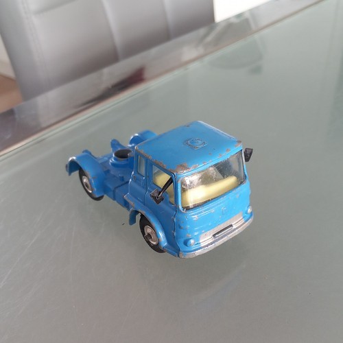 Corgi toys bedford - bedford, tractor