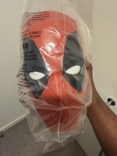 Vue  Exclusive Deadpool and