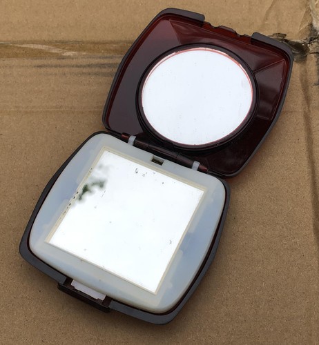 Makeup lighted mirror compact - lighted,