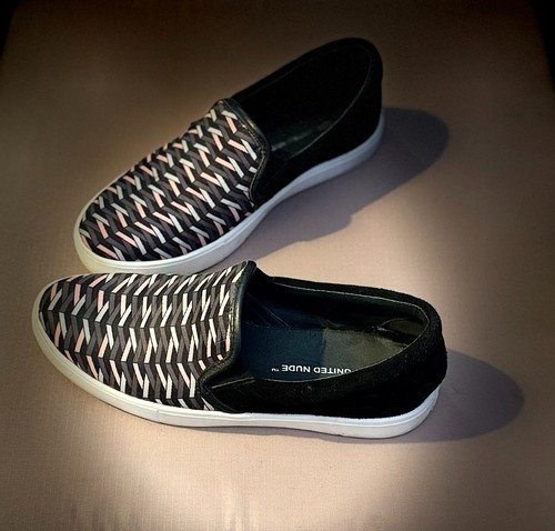 United nude geometric - geometric, print