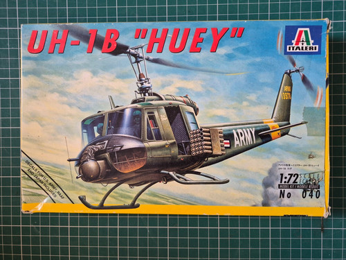 Italeri 040 huey 1 - 040, 1/72