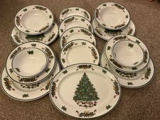 Johnson Bros Victorian Xmas 4 Dinner Plates, 4 Soup Bowls 4 Side ,serving Plate