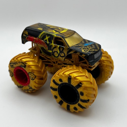 Hot wheels monster trucks - hot, gold