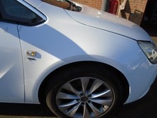 13 VAUXHALL ASTRA GTC 2.0 SRI OFFSIDE FRONT SUSPENSION LEG 11-18 BREAKING CAR