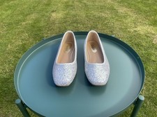 Sparkly Silver Flat Wedding Pumps Size 6
