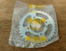 64511-16720 SUZUKI REAR SPROCKET 37-520 RG250